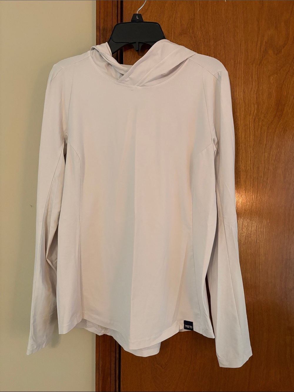 Yeti Men’s Lightweight Hooded Long-Sleeve Shirt - Off-White